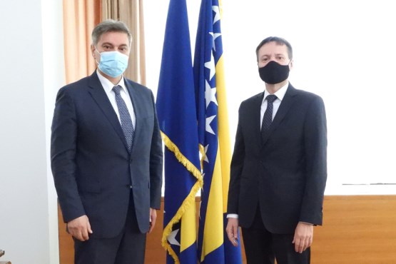 Zamjenik predsjedavajuće Predstavničkog doma dr. Denis Zvizdić primio u nastupnu posjetu ambasadora Republike Rumunije u BiH